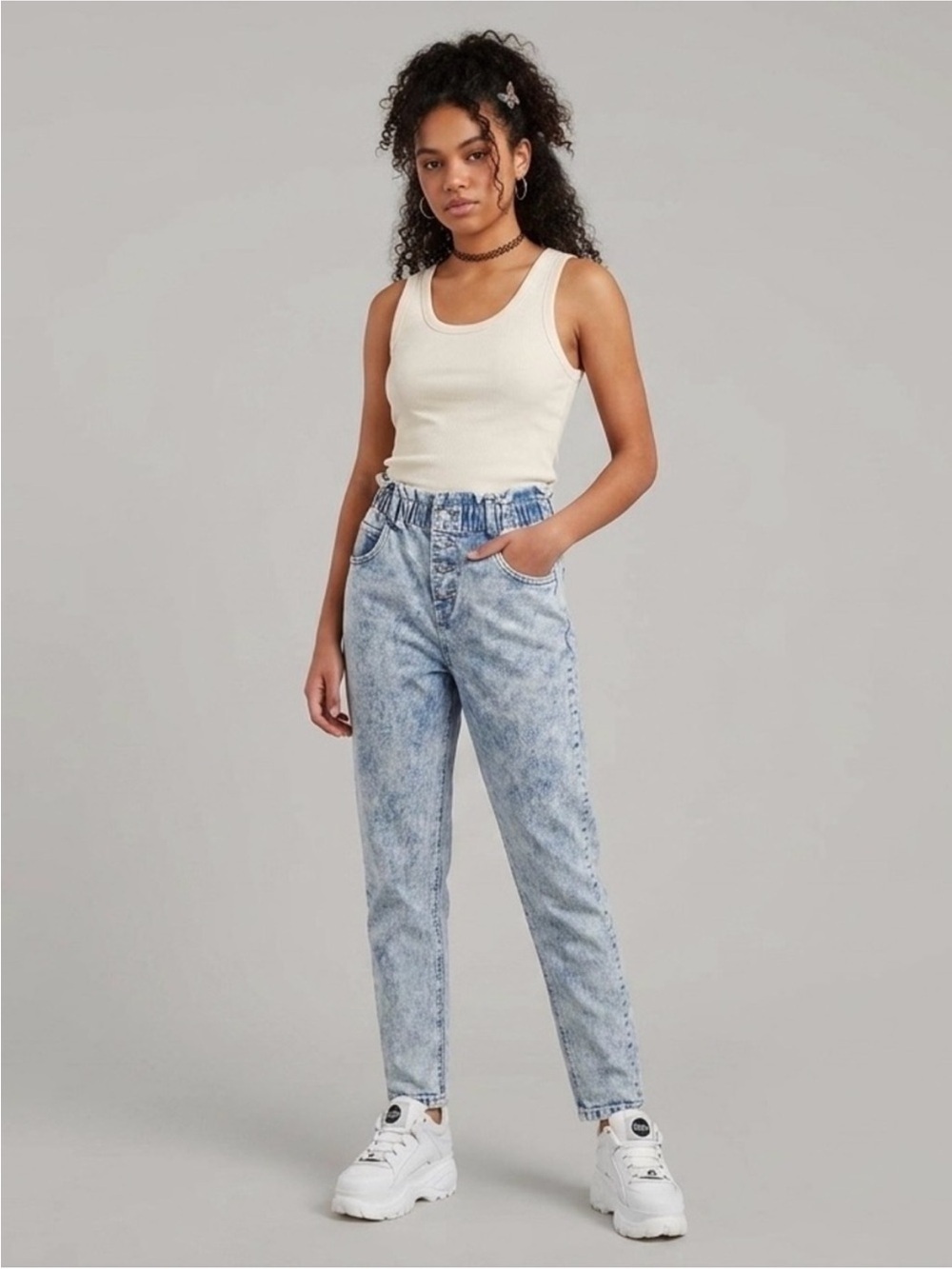 ⚡️VINTAGE VIBES ⚡️ Indigo
Rein Acid Wash Paperbag Mom
Jeans